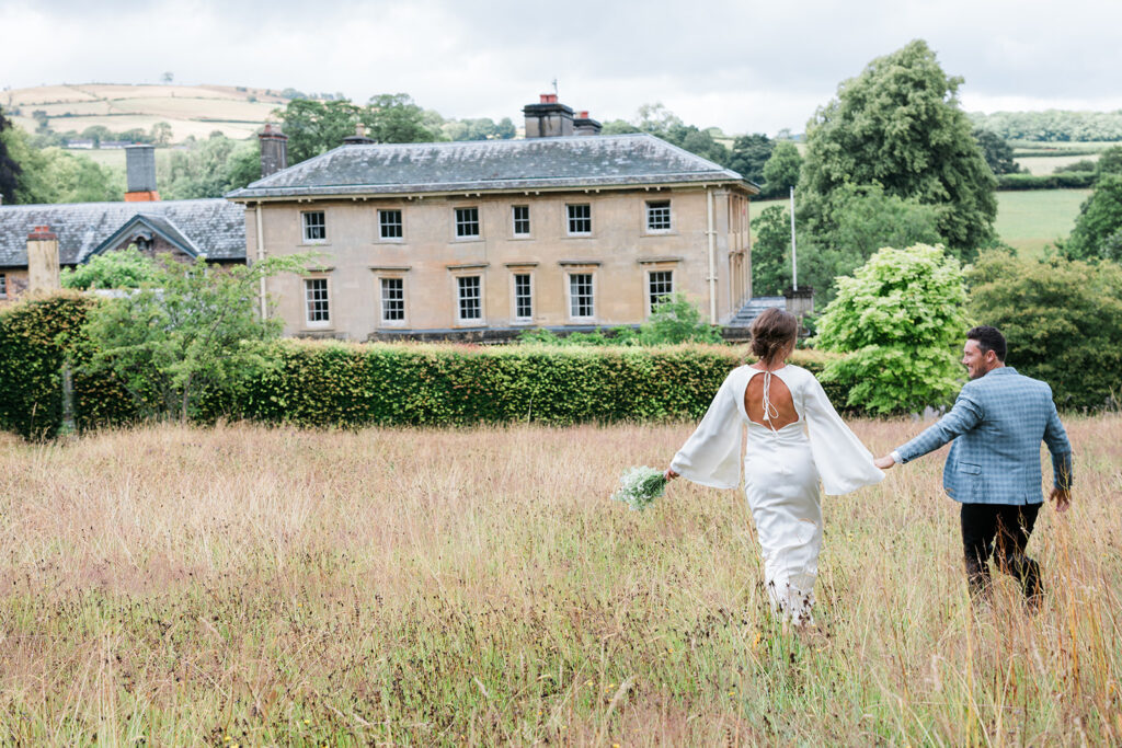 elopement planning tips