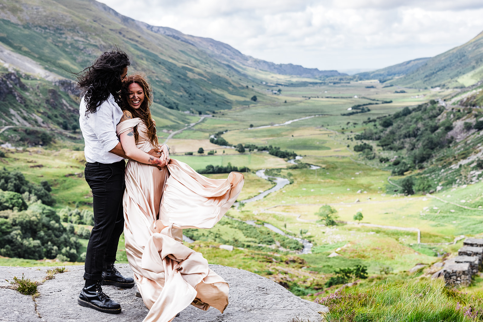 Elopement and intimate wedding photography